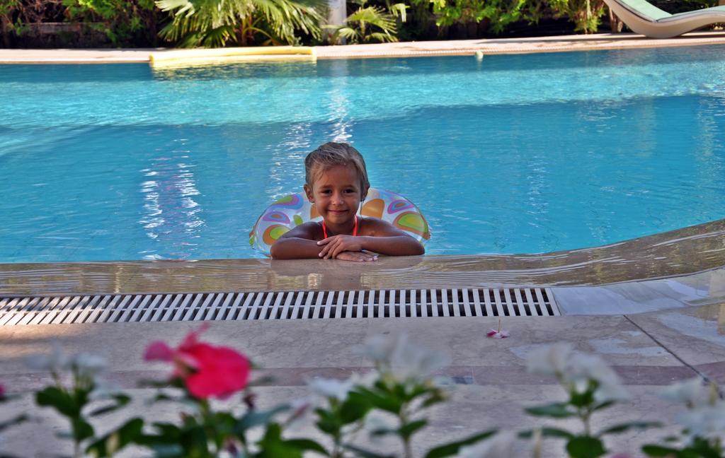 Tuncer Garden Hotel Kemer Ngoại thất bức ảnh
