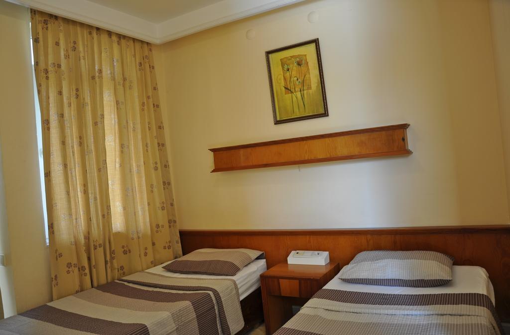 Tuncer Garden Hotel Kemer Phòng bức ảnh