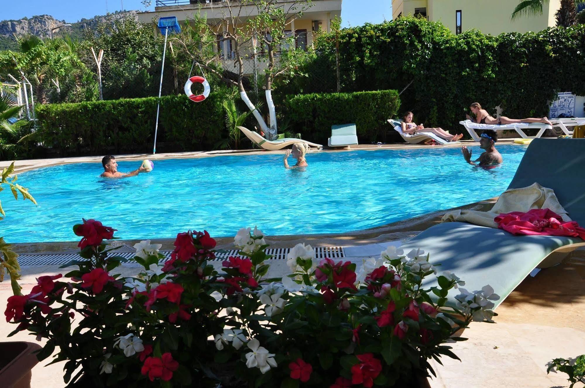 Tuncer Garden Hotel Kemer Ngoại thất bức ảnh